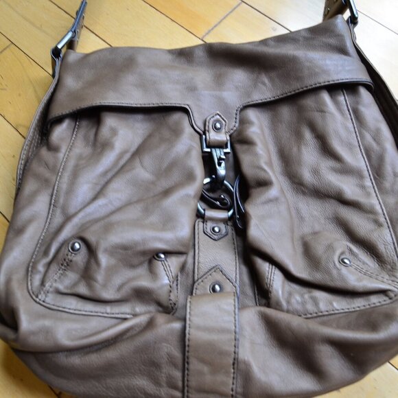 Gianni Bini Brown Leather Satchel Hobo Shoulder Bag Purse - Picture 2 of 14